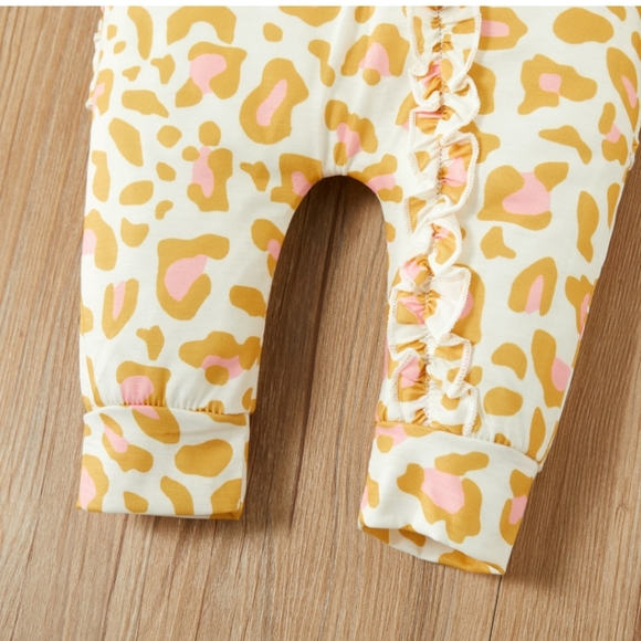 NWT 2pcs Baby Leopard Ruffled Jumpsuit/ Headband - Picture 6 of 6